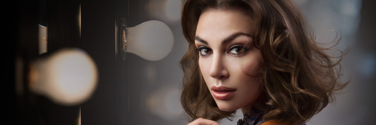 KIN Cosmetics KINSTYLE προϊόντα διαμόρφωσης και φινιρίσματος μαλλιών